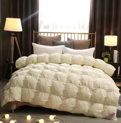 Elegant Luxe Goose Down Quilt: Quilted Cotton Comforter